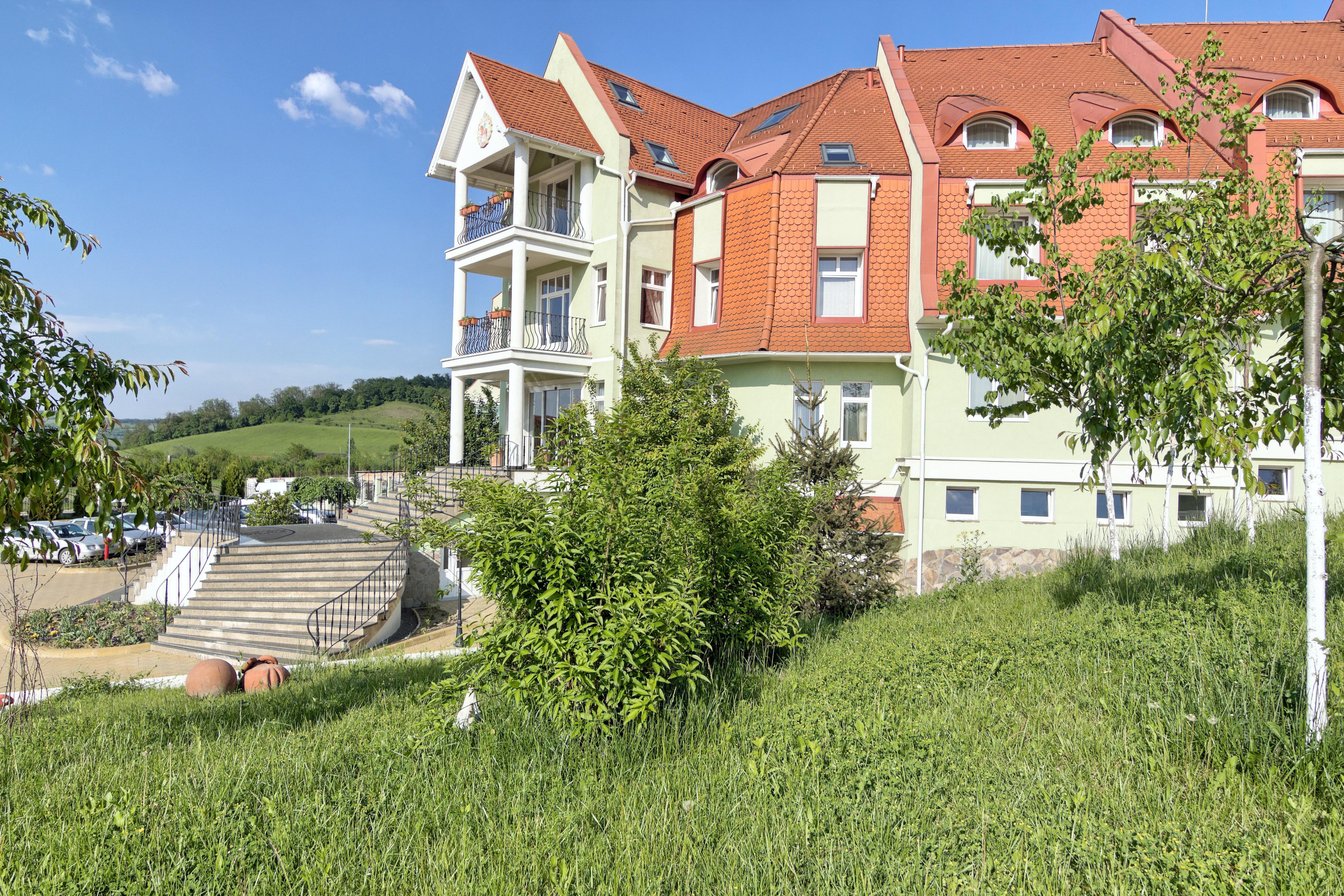 Mercure Binderbubi And 4* Mediaş
