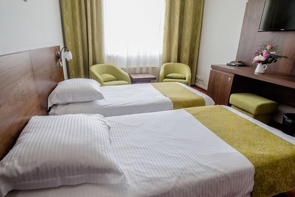 Mercure Binderbubi And